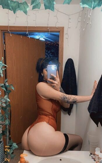 biggtittygothgirl