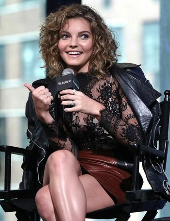 Camren Bicondova