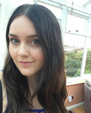 Chloe Louise Holt