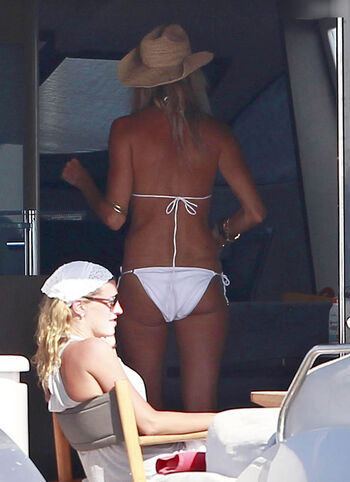 Elle MacPherson