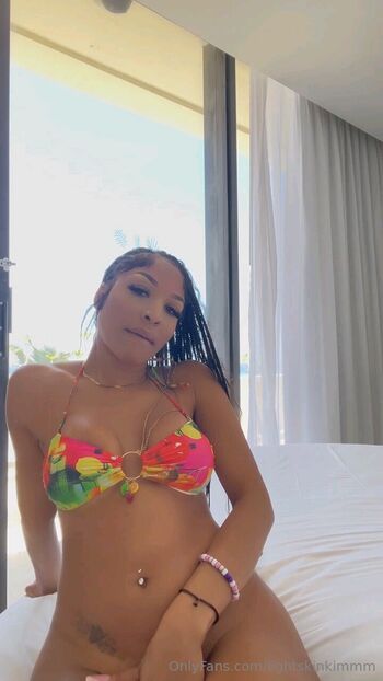 lightskinkim