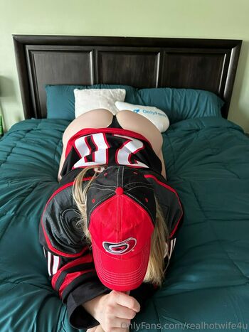 Real Hotwife 4 U