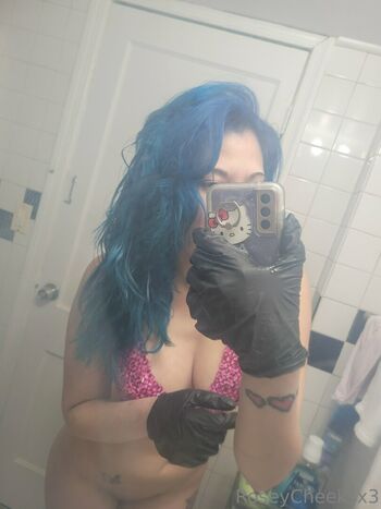 roseycheeksx3