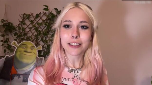 Sarahtoninx9_