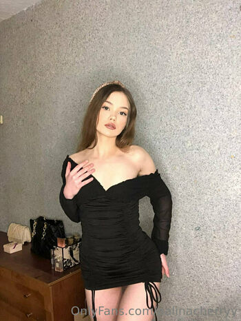 sexy_alinacherry