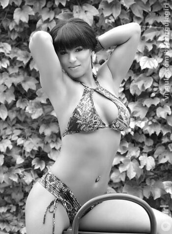 Virgula Girl