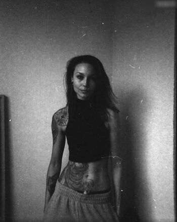 yaz rose